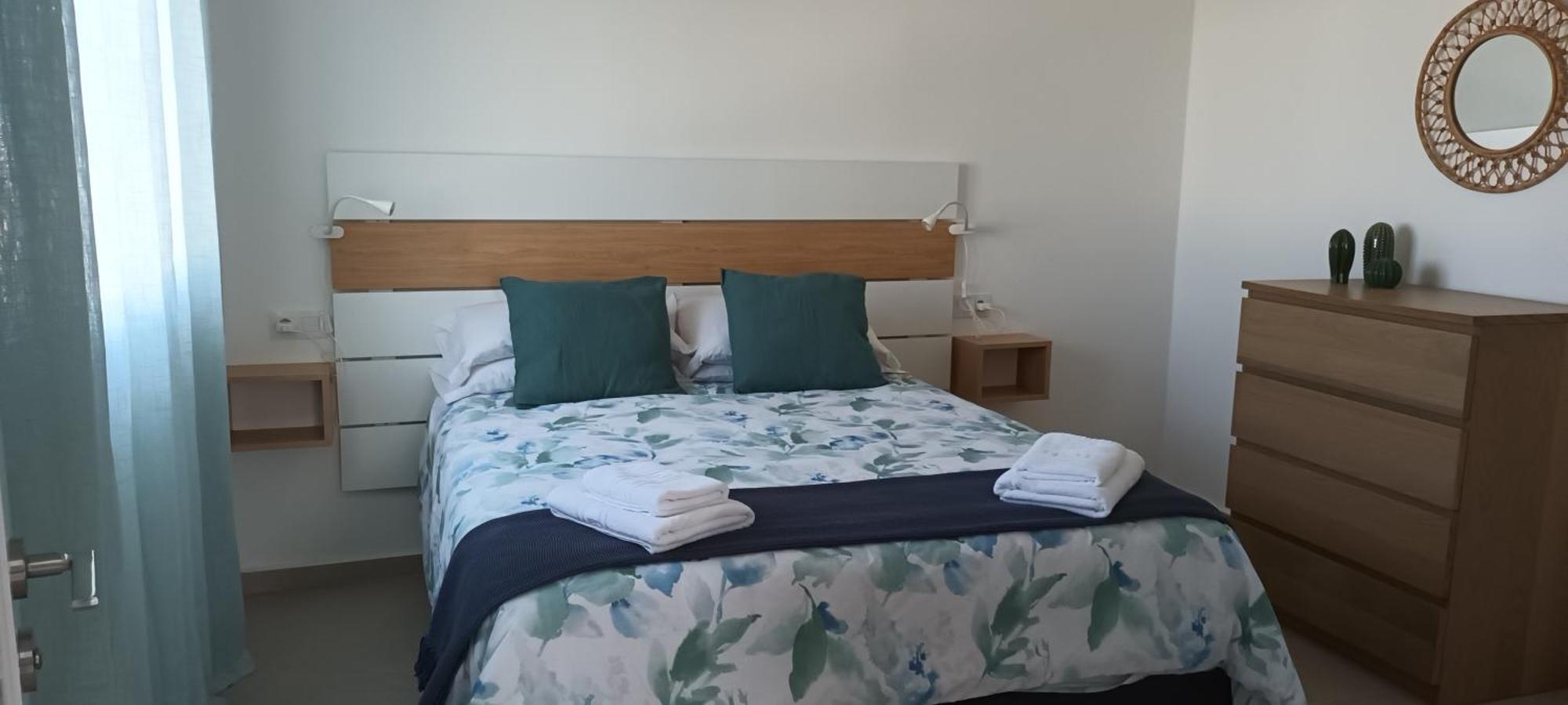 Apartamentos Falcon Тинахо Екстериор снимка