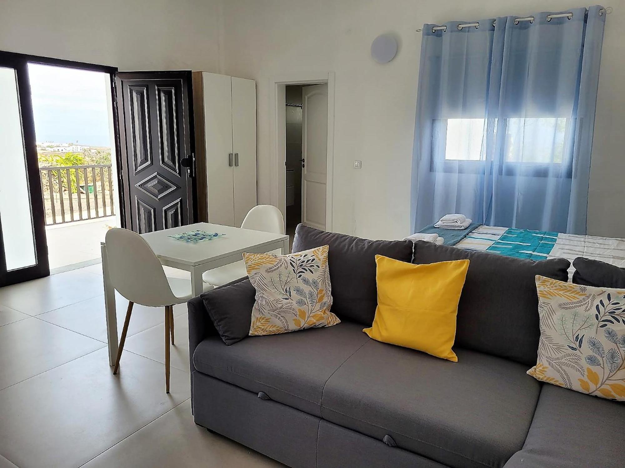 Apartamentos Falcon Тинахо Екстериор снимка